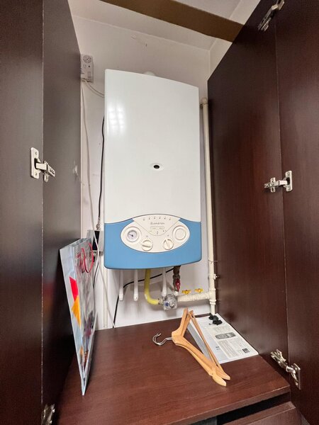 Aviatiei / Spatiu in Vila/ Decomandat - Acces separat/ Str. Elena Caragiani